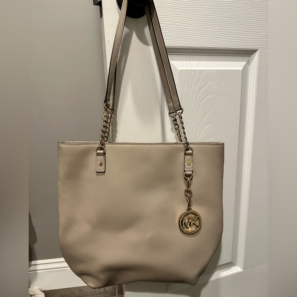 Michael Kors- Tote.